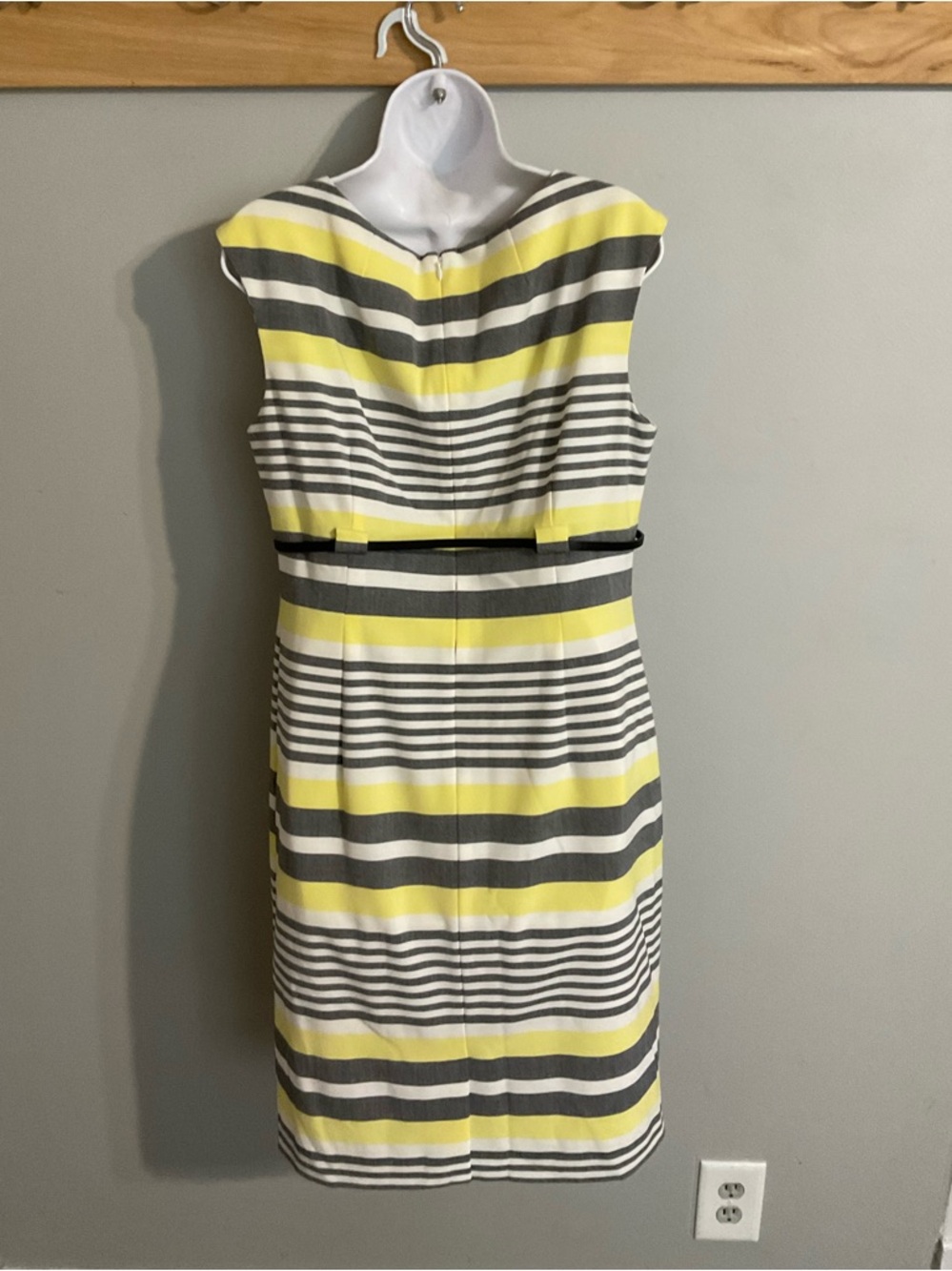 Calvin Klein Yellow, Gray and White Striped Sheath Dress with Belt Size 12 - Picture 3 of 8